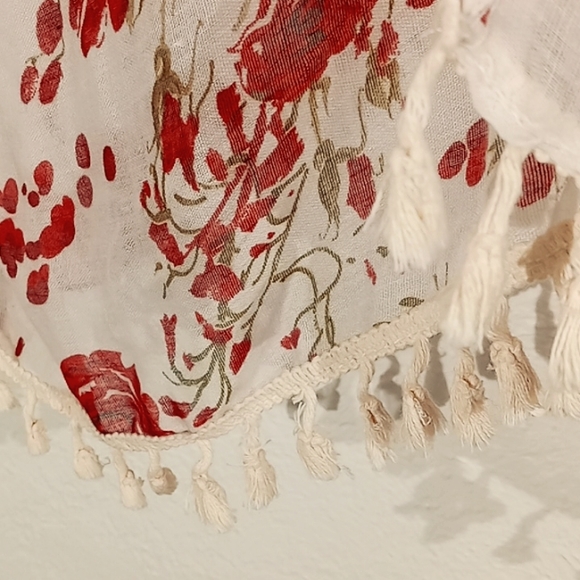 Heimish Atlantic Rose Tassel Kimono - Picture 4 of 9